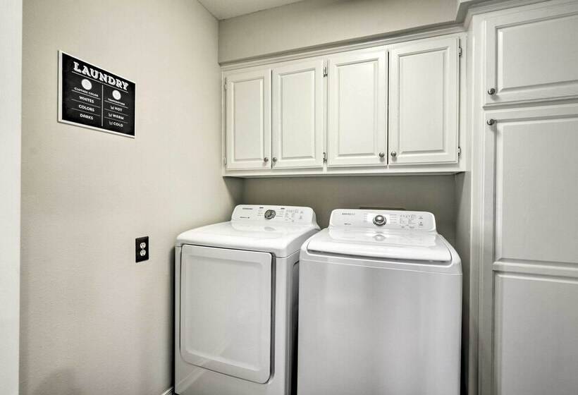 Upscale Home W/ Seasonal Pool Near Historic Rte 66