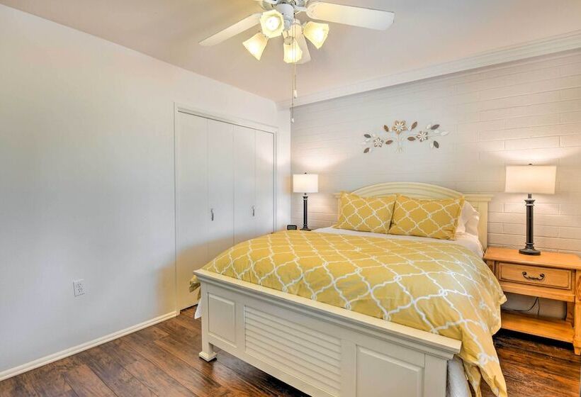 Upscale Sun City Home On South Golf Course