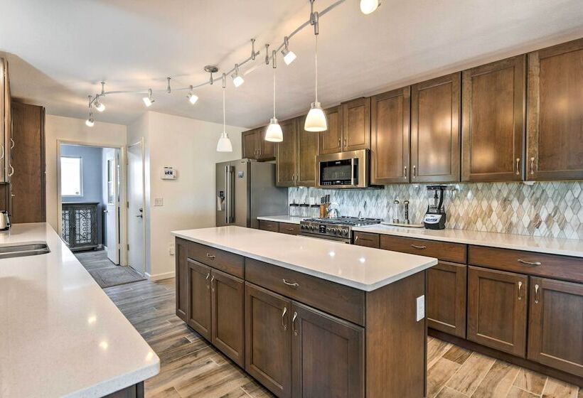 Upscale Sun City Home On South Golf Course