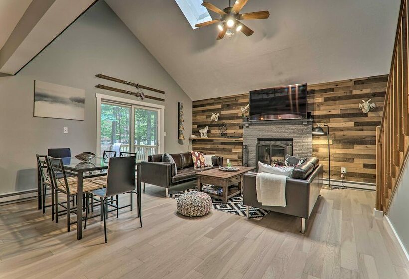 Upscale Tobyhanna Cabin W/ Resort Style Amenities!