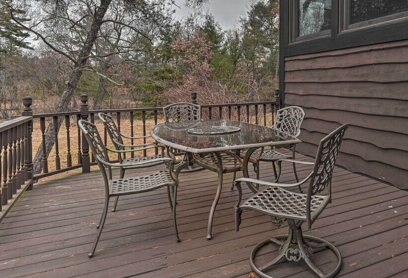 Waterfront Arkdale Retreat: 2 Acres W/ Deck & View