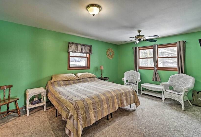 Waterfront Fond Du Lac Home On Deneveu Lake!