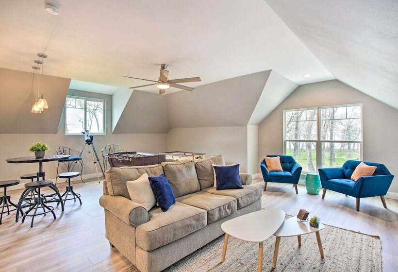 Waterfront Lake Tawakoni Home W/ Fire Pit!