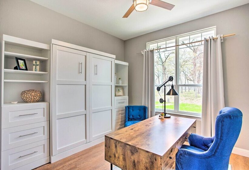 Waterfront Lake Tawakoni Home W/ Fire Pit!