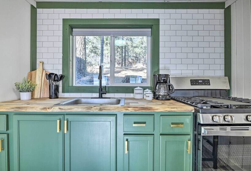 Well Appointed Bayfield Cabin W/ Forest Views!