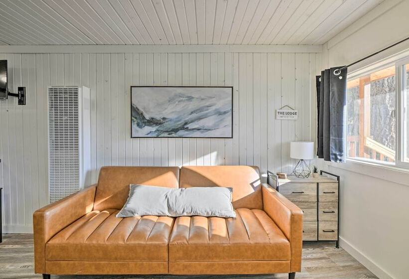 Well Appointed Bayfield Cabin W/ Forest Views!