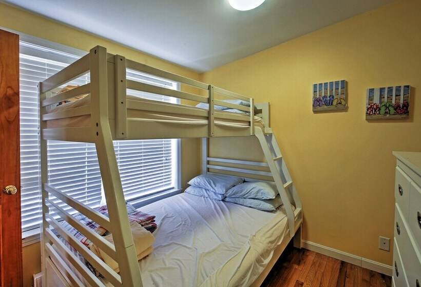 Wells Beach Cottage W/ Pool Access ~ 1 Mi To Coast