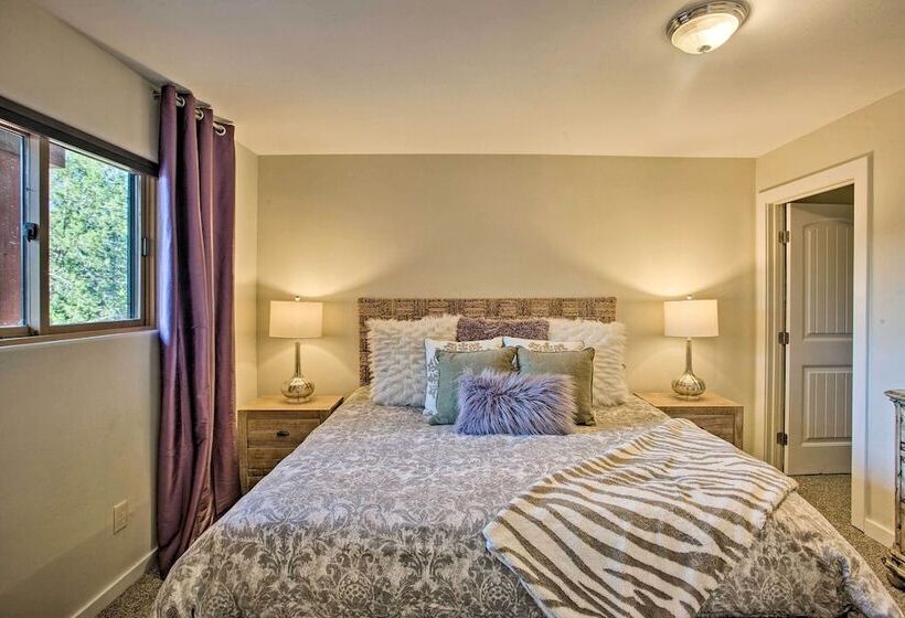 West Sedona House W/ Furnished Patio & Views!