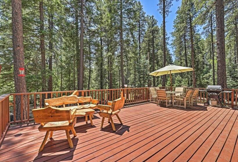 Sunny Prescott Cabin W/ Deck & Grill, 1 Mi To Lake