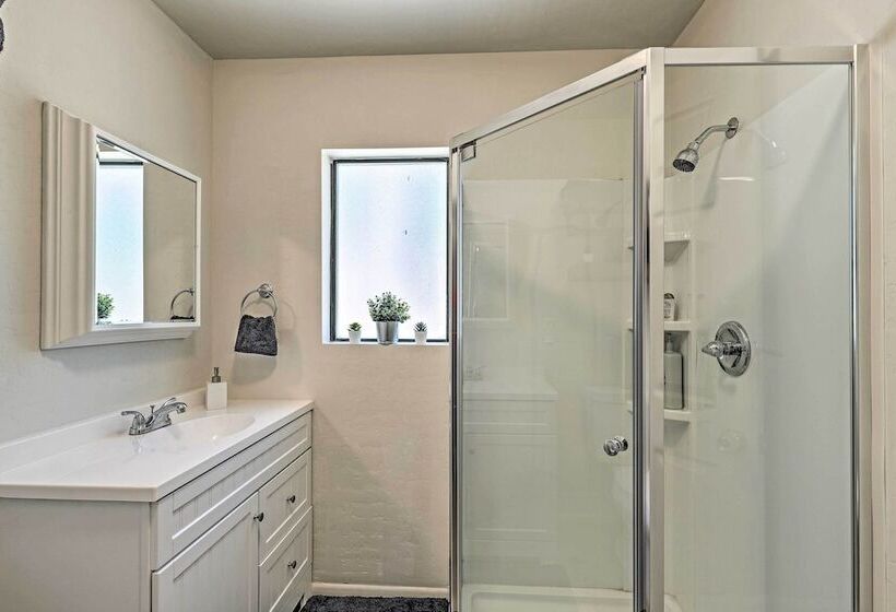 Sunny Prescott Cabin W/ Deck & Grill, 1 Mi To Lake