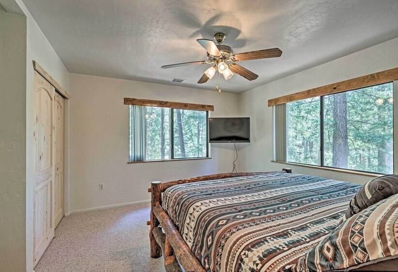 Sunny Prescott Cabin W/ Deck & Grill, 1 Mi To Lake