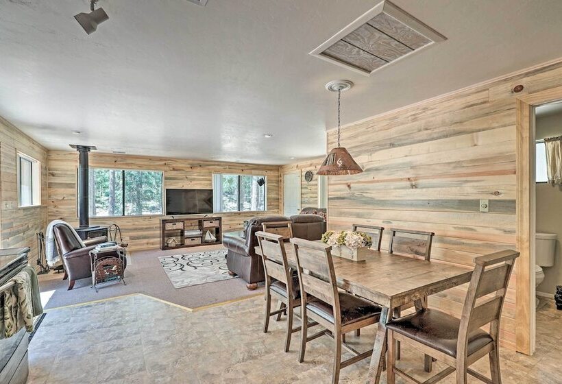 Sunny Prescott Cabin W/ Deck & Grill, 1 Mi To Lake