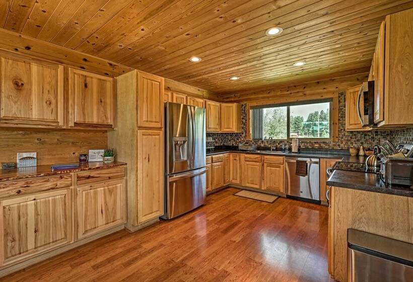 11 Mi To Rainbow Lake: Woodsy Pinetop Oasis