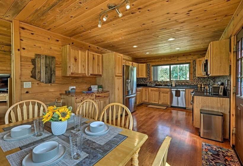 11 Mi To Rainbow Lake: Woodsy Pinetop Oasis