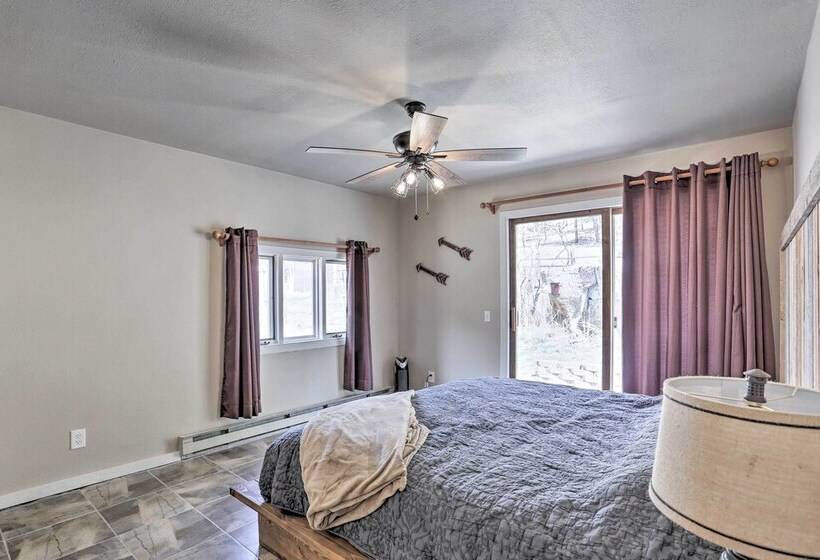 Wyoming Nature Retreat: 19 Mi To Devils Tower