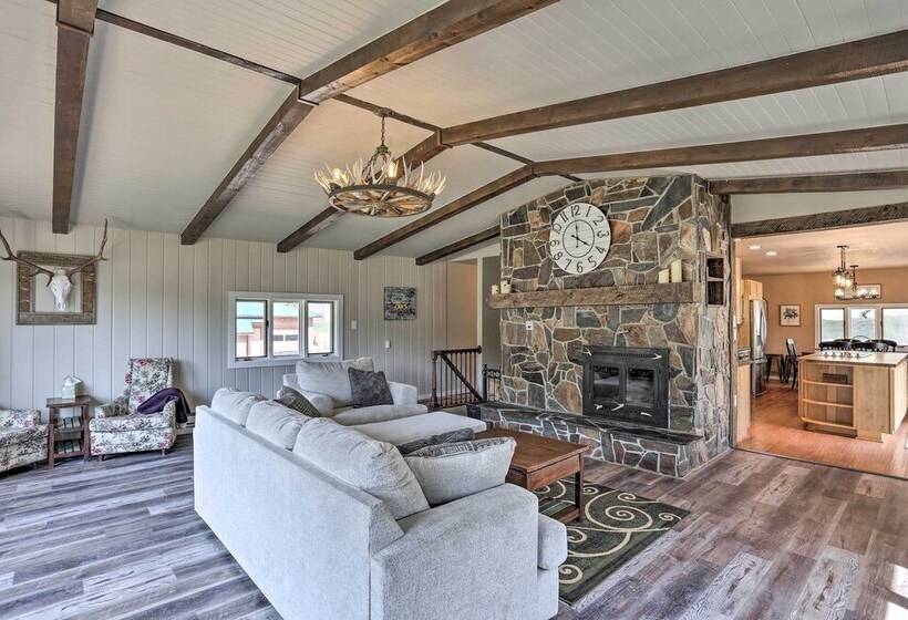 Wyoming Nature Retreat: 19 Mi To Devils Tower