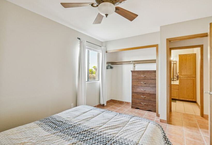 Lake Havasu Oasis W/ Lake View, 1 Mi To Beach!