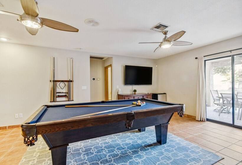 Lake Havasu Oasis W/ Lake View, 1 Mi To Beach!