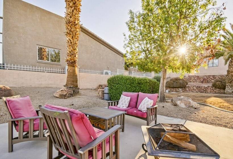 Lake Havasu Oasis W/ Lake View, 1 Mi To Beach!