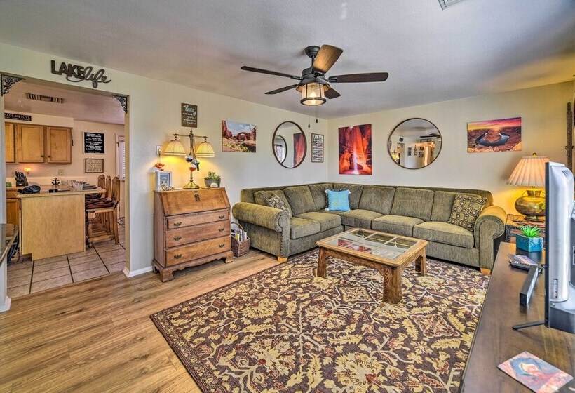 Vibrant Paradise In Page ~ 1 Mi To Canyon Tours!