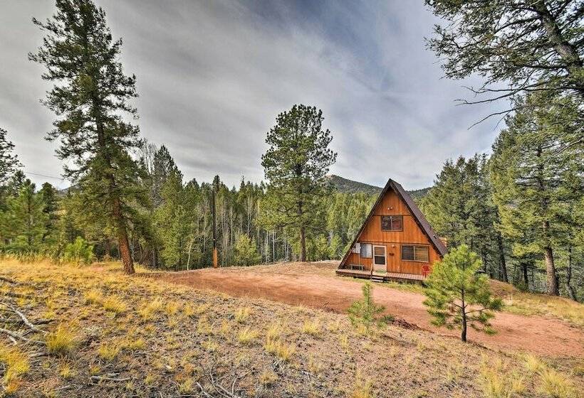 A Frame Cabin W/ Mtn Views: 4 Mi To Cripple Creek!