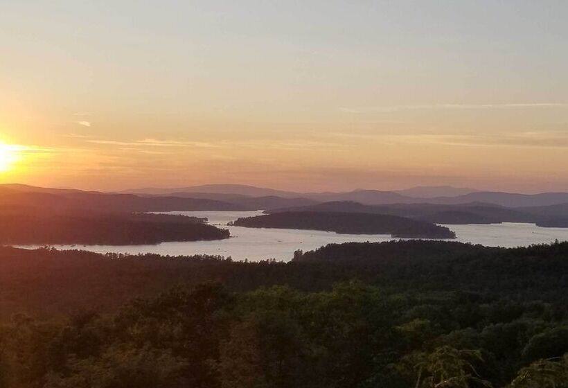 Airy Home W/ Lake + Mtn Views: 2 Miles To Gunstock