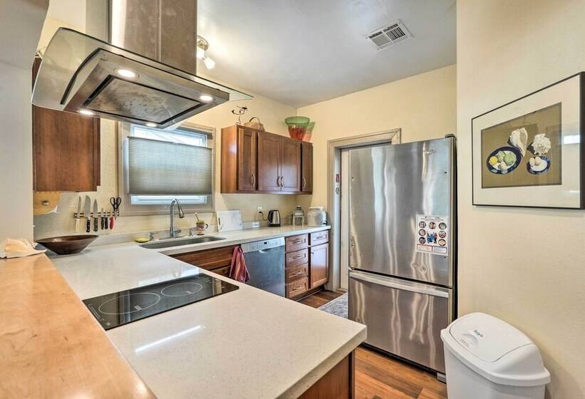 Annies Green Bungalow: 2 Mi To Downtown Phoenix!