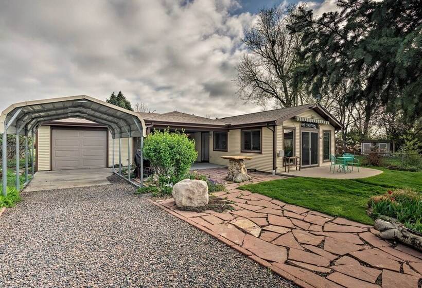 Arvada Home W/ Beautifully Landscaped Yard!