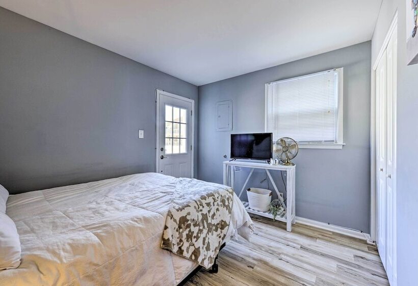 Bayfront Brigantine Escape W/ Porch & Bay Views!