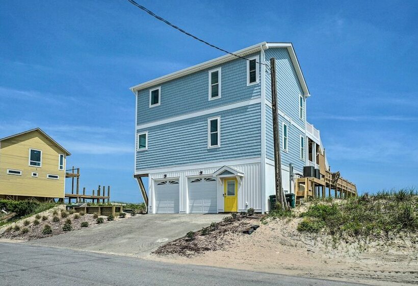 Beachfront Oasis W/ 2 Large Decks, Bbq & Views!
