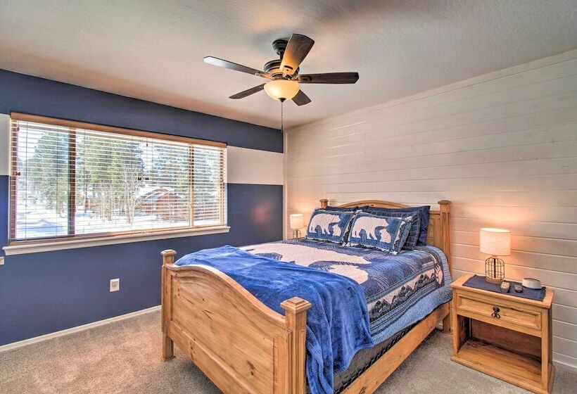 Beautiful Cabin W/ Deck Near Woodland Lake Park!