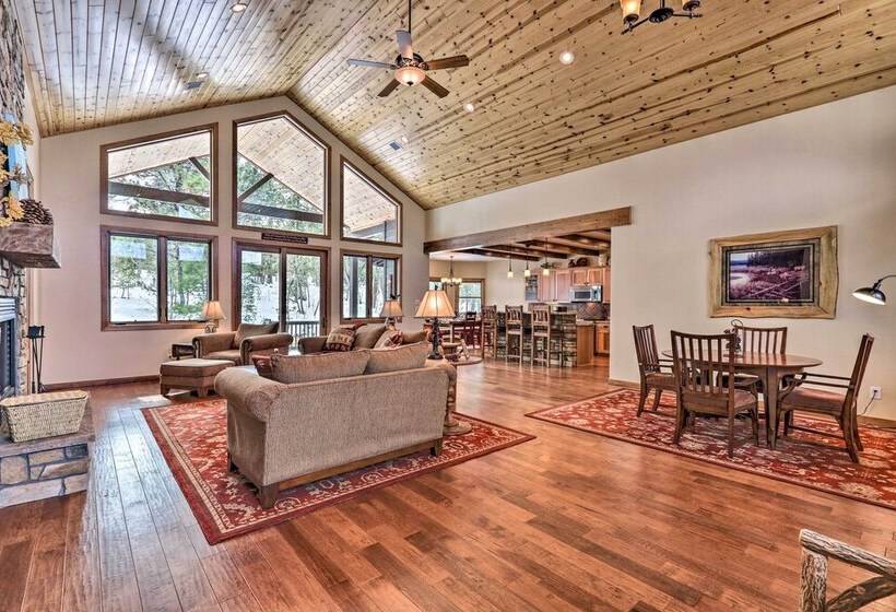 Furnished Deck + Fire Pit: Show Low Hideaway!