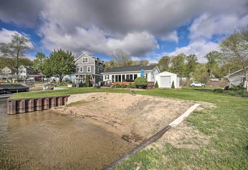 Benton Harbor Lake Home W/ Dock: Newly Remodeled!
