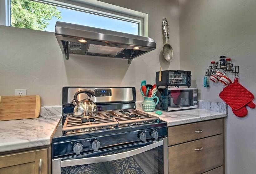 Ski Snow Bowl & Hike: Cozy Flagstaff Cottage!