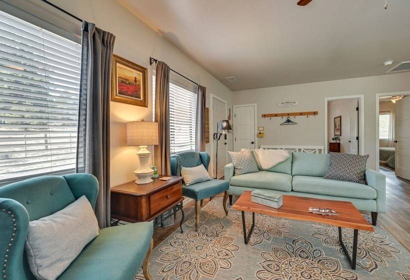 Ski Snow Bowl & Hike: Cozy Flagstaff Cottage!