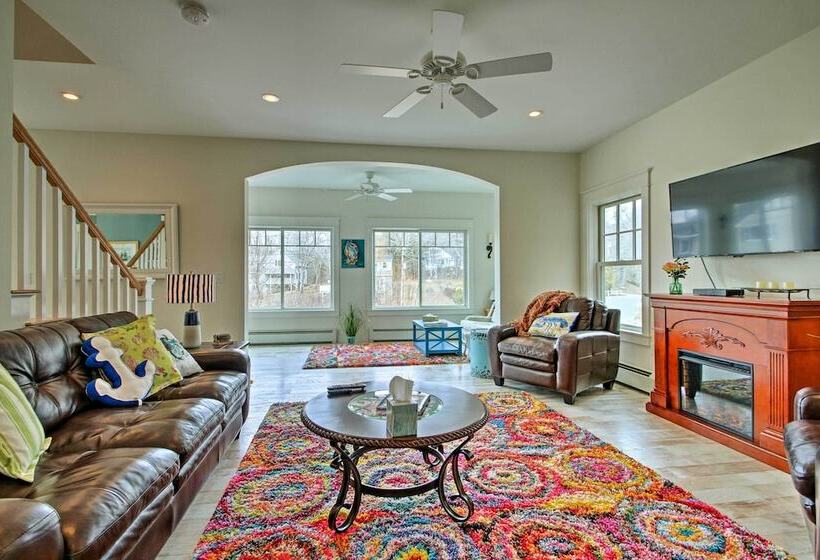 Boothbay Harbor Beach House By Park & Restaurants!