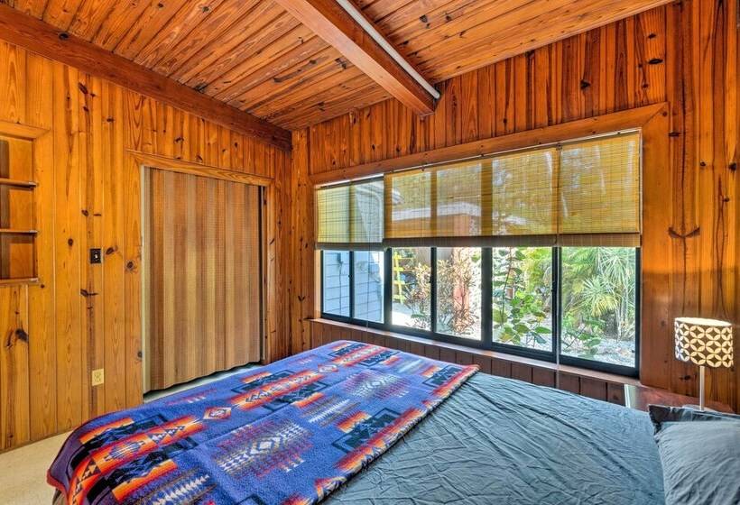 Breezy, Garden Level Home < 2mi To Riverwalk!