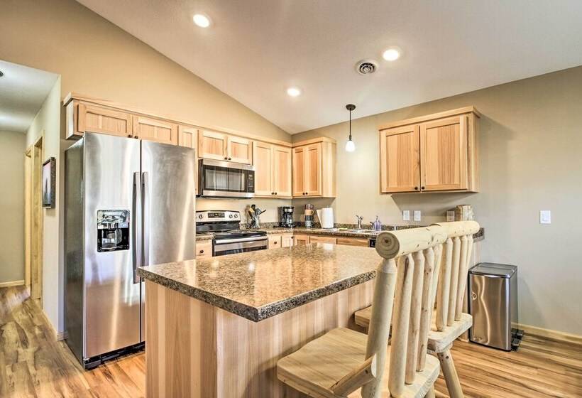 Breezy Point Cabin W/ Fire Pit   Walk To Lake