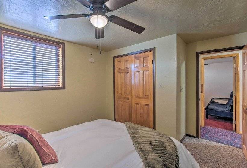 Bright Bear Lake Lodge W/ Hot Tub + Game Room