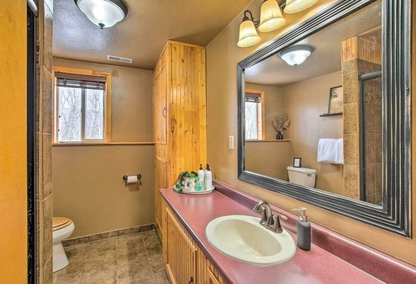 Bright Bear Lake Lodge W/ Hot Tub + Game Room