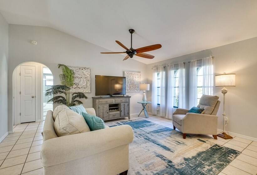 Modern Home W/ Peloton Bike & Grill In Cape Coral!