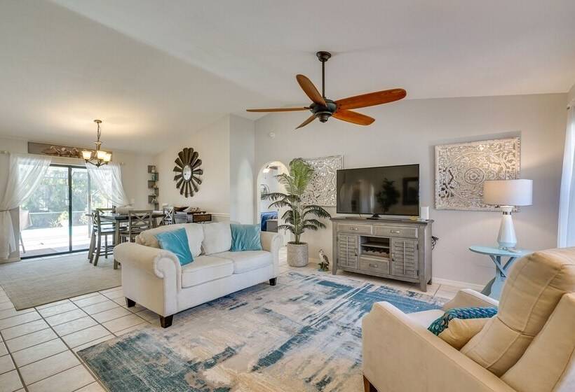 Modern Home W/ Peloton Bike & Grill In Cape Coral!