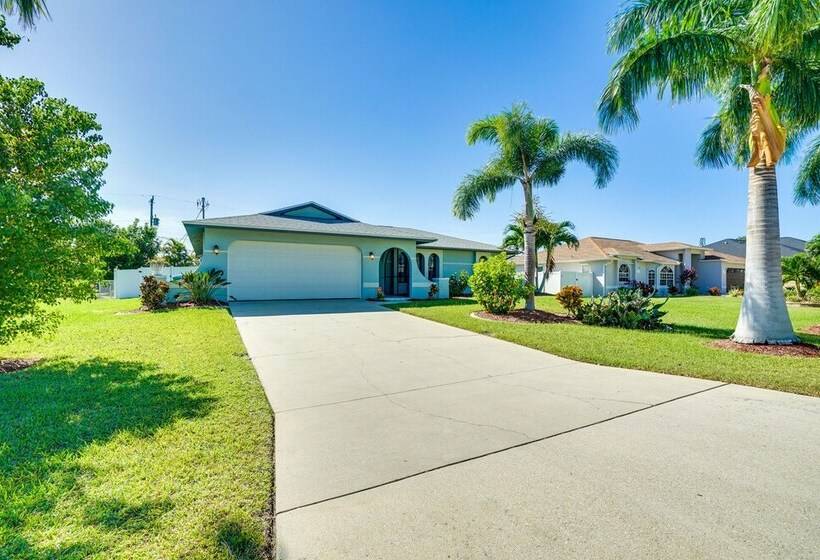 Modern Home W/ Peloton Bike & Grill In Cape Coral!