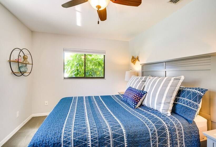 Modern Home W/ Peloton Bike & Grill In Cape Coral!