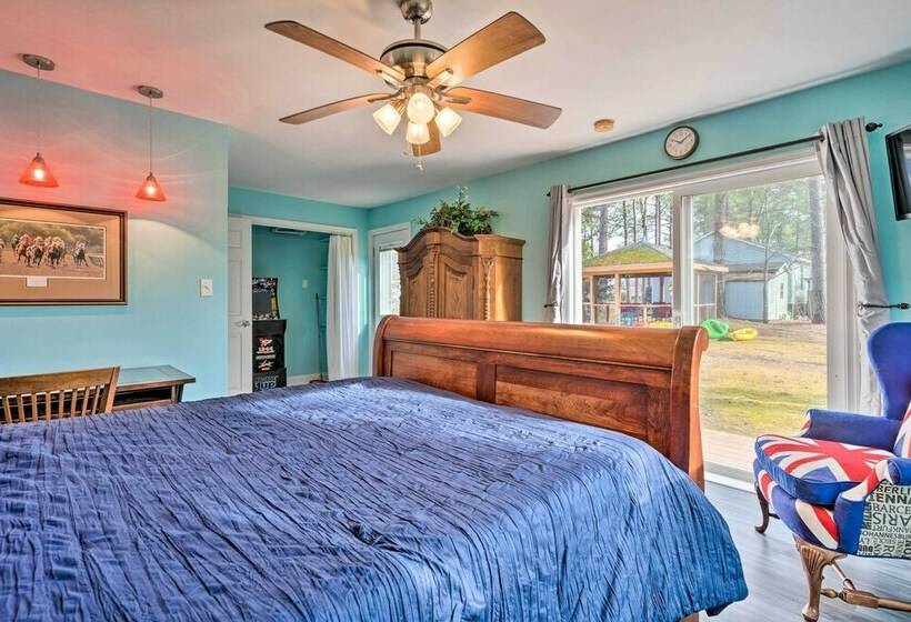 Bright Reedville Abode W/ Dock On Whays Creek!