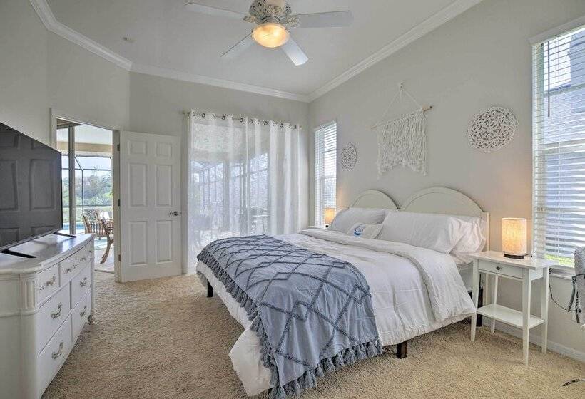 Bright & Sunny Riverview Oasis W/ Pool & Pond