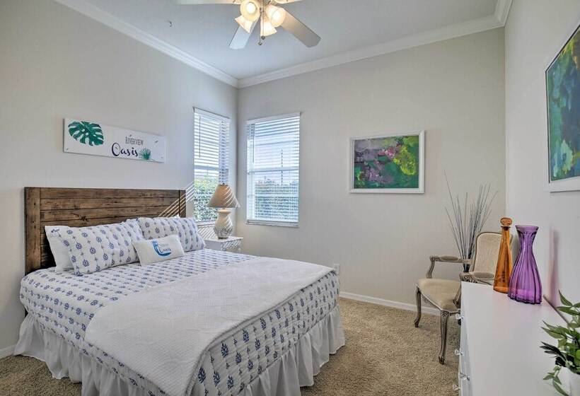 Bright & Sunny Riverview Oasis W/ Pool & Pond