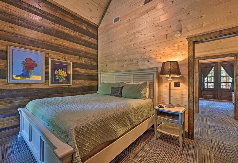 Broken Bow Cabin: 5 Mi To Beavers Bend Marina!