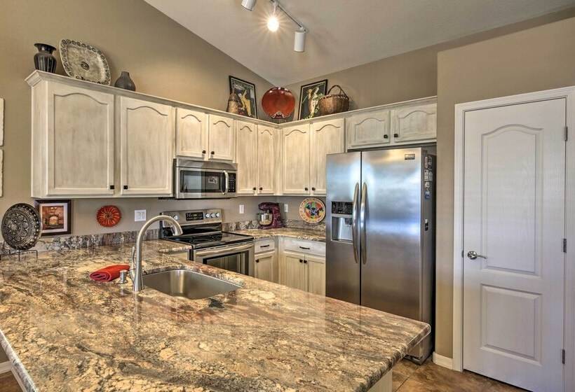 Buckeye Home W/ Pool, Putting Green & Sun Porch!