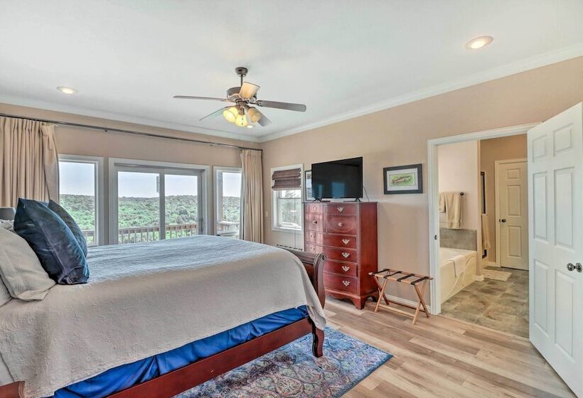 Bull Shoals Retreat W/ Panoramic River Views!